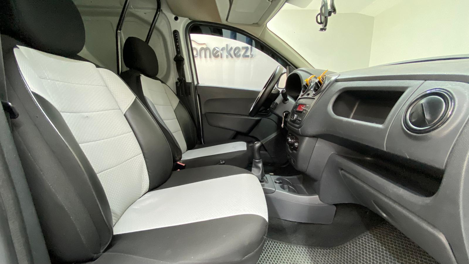DACIA DOKKER 9